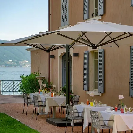Delle Palme Hotel *